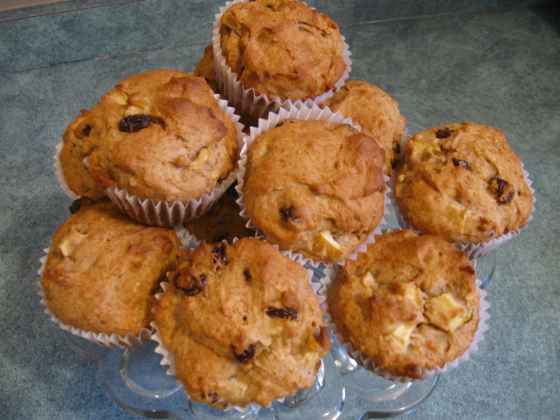 apple cinnamon raisin muffins